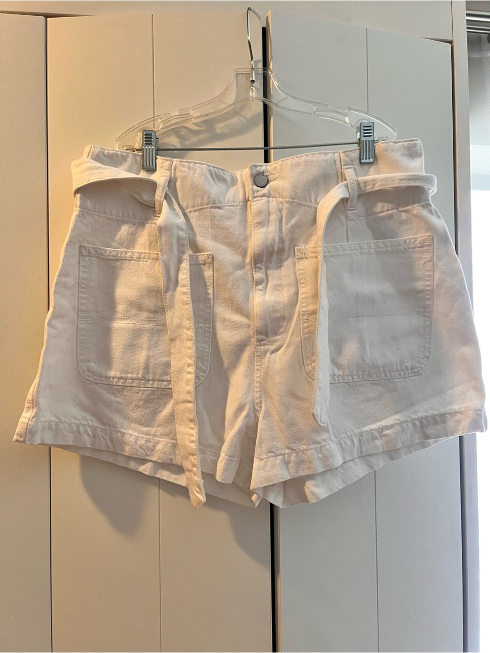 DL1961 High-Rise White Camile Paper Bag Shorts, sz 31